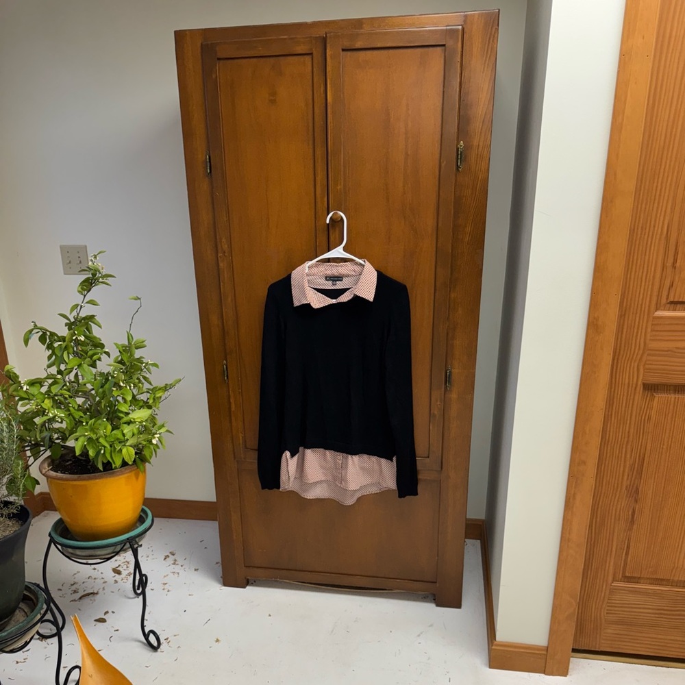 Adrianna PAPELL Black and Pink Layered Sweater Top Med 18in pit pit L25-26